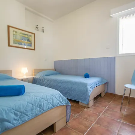 Saint Elias Family Apartamento *